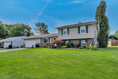 827 Pinehurst St, Marysville, OH 43040 - photo 2