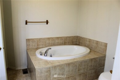 22002 N Clear Lake Blvd SE, Yelm, WA 98597 - photo 5