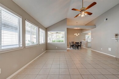 8646 Laurel Trails Dr, Houston, TX 77095 - photo 7