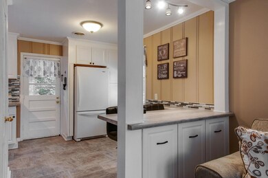 Lots of storage and appliances remain.