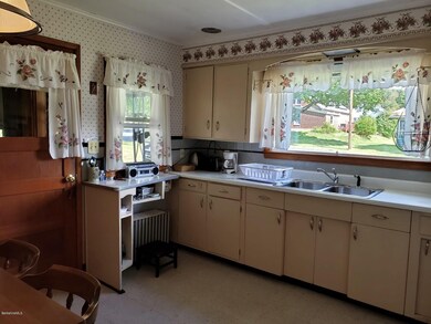 11 Elder Ave, North Adams, MA 01247 - photo 3