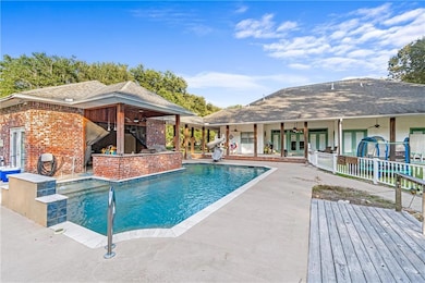 10462 Lovett Rd, Baton Rouge, LA 70818 - photo 3