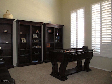 FORMAL LIVING