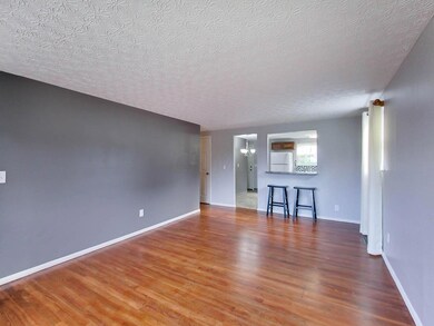 3898 Eakin Rd, Columbus, OH 43228 - photo 5