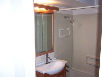 525 Apache Ave, Carpentersville, IL 60110 - photo 4