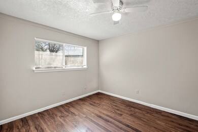 8714 Kirkland Dr, Houston, TX 77089 - photo 7