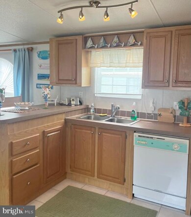 24 Carriage Ln, Rehoboth Beach, DE 19971 - photo 5