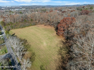 620 Johnson Rd, Maryville, TN 37804 - photo 5