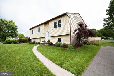 13 Eisenhower Dr, Boyertown, PA 19512 - photo 2
