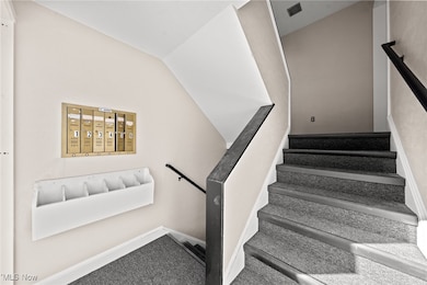 21044 Southbend Cir unit 4, Rocky River, OH 44116 - photo 2