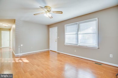 6109 Windsor Dr, Fredericksburg, VA 22407 - photo 5