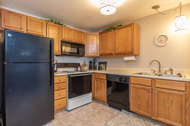 9 Berrington Rd, Leominster, MA 01453 - photo 3