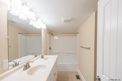 10 Lunis Ave, Rensselaer, NY 12144 - photo 7