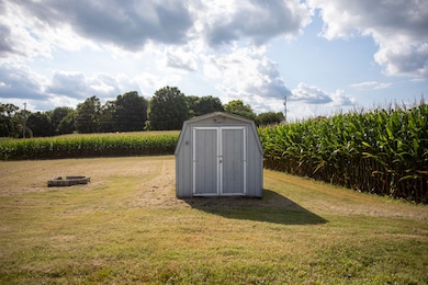 6056 S Lamont Rd, Springfield, TN 37172 - photo 4