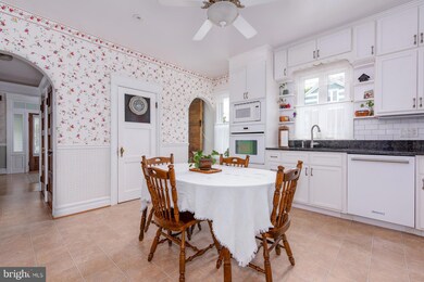 328 E Baltimore St, Taneytown, MD 21787 - photo 6