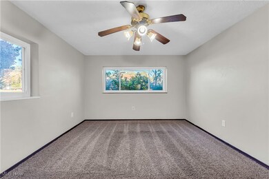 5208 Lee Rd unit 2, Maple Heights, OH 44137 - photo 6