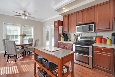 401IslandCreekDrive-13
