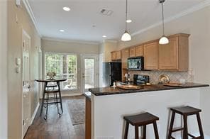 Light & Bright Kitchen & Living Room