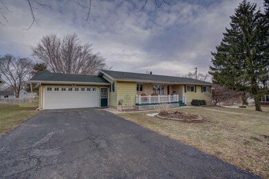 355 Sterling Dr, Oregon, WI 53575 - photo 2