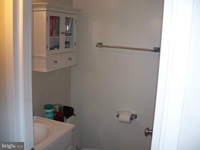 11621 Stoneview Square unit 75/2B, Reston, VA 20191 - photo 6