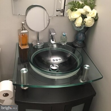 9007 Anna Dr, Clinton, MD 20735 - photo 7