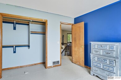 4547 Weir St, Omaha, NE 68117 - photo 5