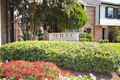 10168 Longmont Dr unit 38/2, Houston, TX 77042 - photo 2