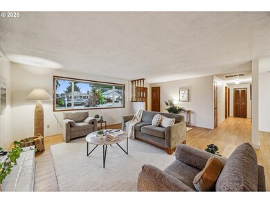 1065 Columbia Ave, Gladstone, OR 97027 - photo 7