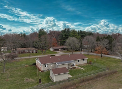 245 E Franks Blvd, Winamac, IN 46996 - photo 3