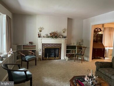 1428 Linden St, Reading, PA 19604 - photo 2