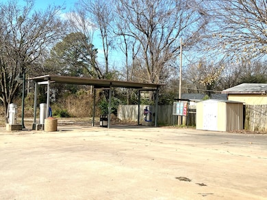 405 S Murray, Tishomingo, OK 73460 - photo 3