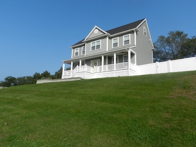 32 Overlook Dr, Danvers, MA 01923 - photo 2