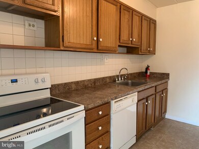 3421 W Chester Pike unit A41, Newtown Square, PA 19073 - photo 7