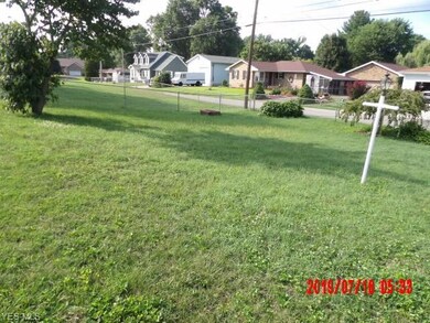 244 N Meadowlark Dr, Williamstown, WV 26187 - photo 3