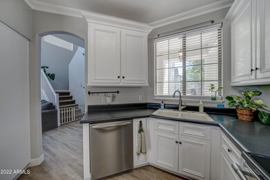 2147 N 30th St-10