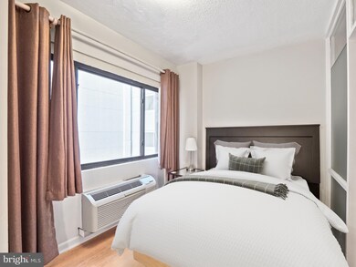 The President Condo unit 709, Washington, DC 20037 - photo 7