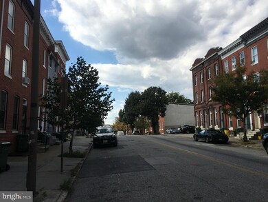 872 W Lombard St, Baltimore, MD 21201 - photo 2