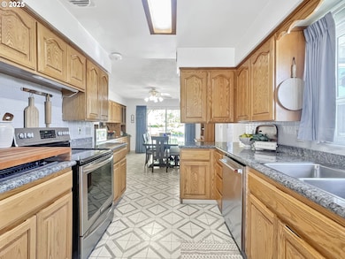 2116 Cascade Way, Longview, WA 98632 - photo 6