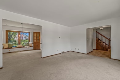 mls_1512 David Ln, Waukesha - HDR-07