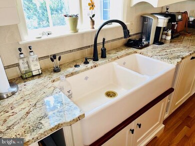 1326 Monroe Ave, Reading, PA 19610 - photo 5