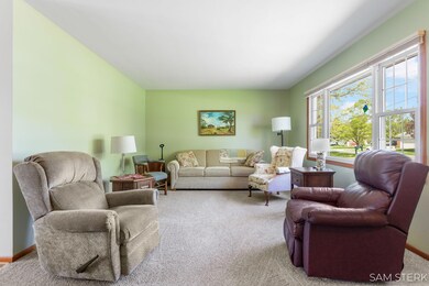 14-web-or-mls-1108-janice-st