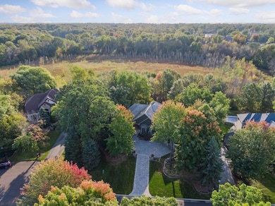 8673 Sherwood Bluff, Eden Prairie, MN 55347 - photo 5