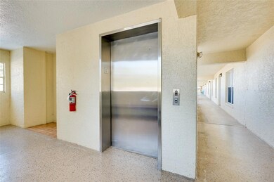 929 Wexford Blvd unit 929, Venice, FL 34293 - photo 6