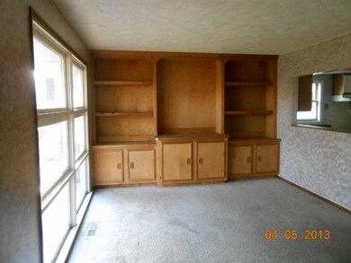 4026 Virginia Cir E, Columbus, OH 43213 - photo 4