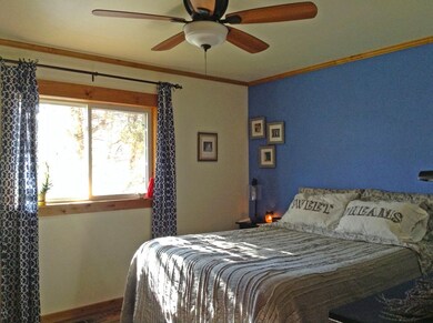 6 - bedroom