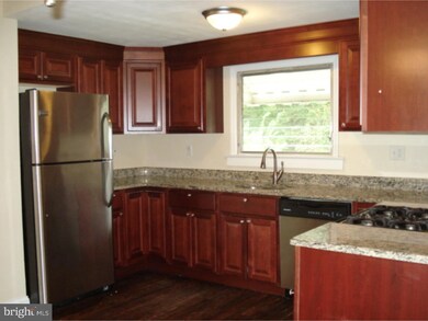 129 E Linden Ave, Lindenwold, NJ 08021 - photo 2