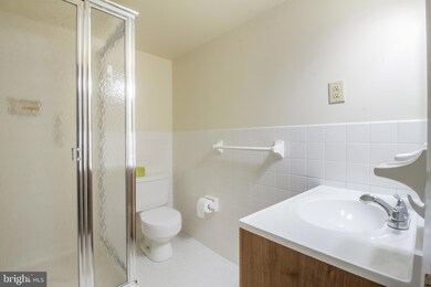 222 E Montgomery Ave unit 105, Ardmore, PA 19003 - photo 6