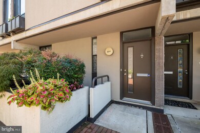 2211 Foxbane Square, Baltimore, MD 21209 - photo 2