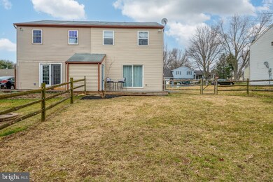 608 Bernhard Ave, Mount Joy, PA 17552 - photo 4
