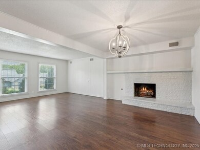 5339 S 32nd West Ave, Tulsa, OK 74107 - photo 3